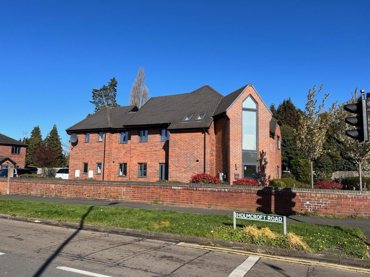 Cross Court, Stafford By Bell Apartments Екстериор снимка