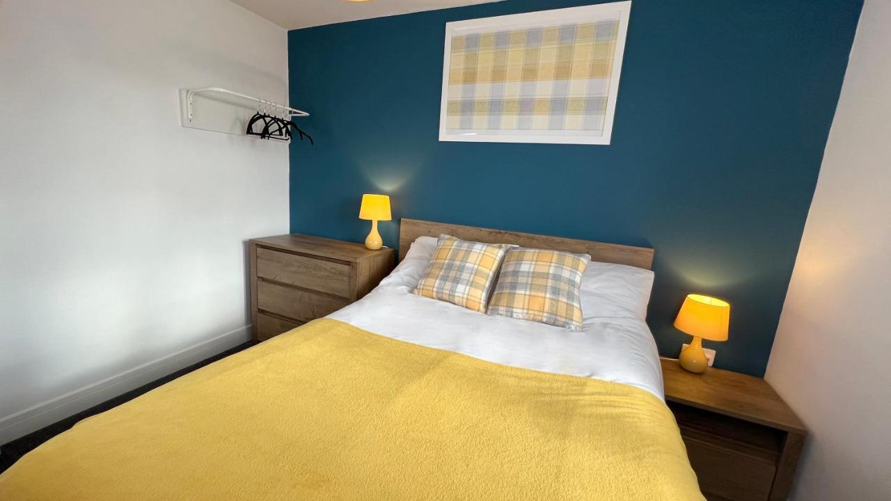 Cross Court, Stafford By Bell Apartments Екстериор снимка