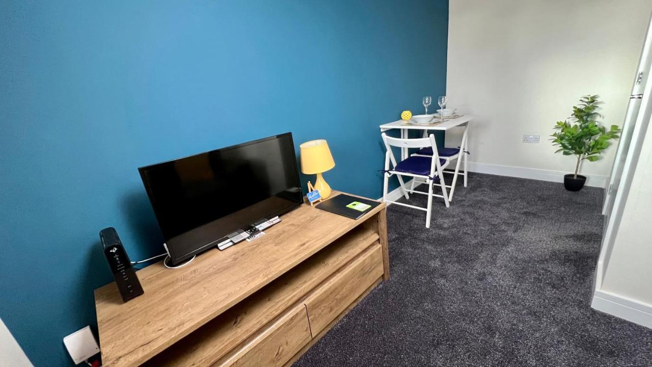 Cross Court, Stafford By Bell Apartments Екстериор снимка