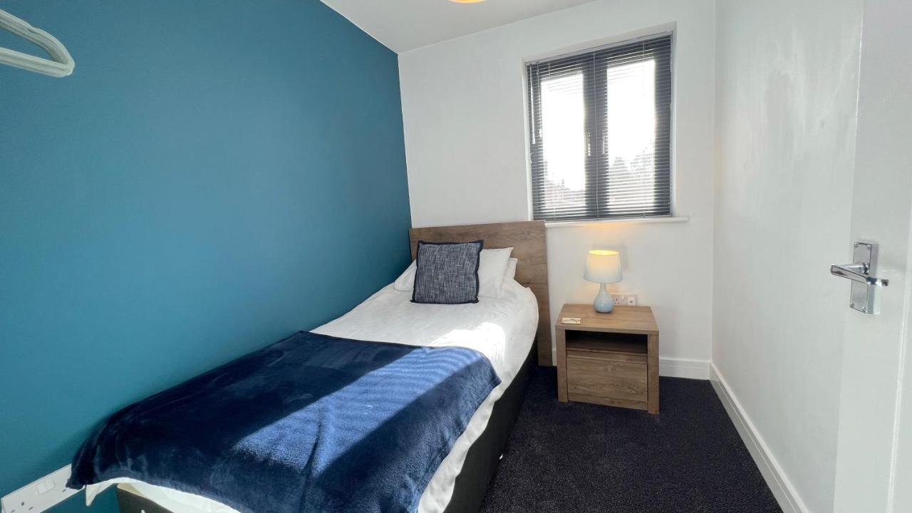 Cross Court, Stafford By Bell Apartments Екстериор снимка