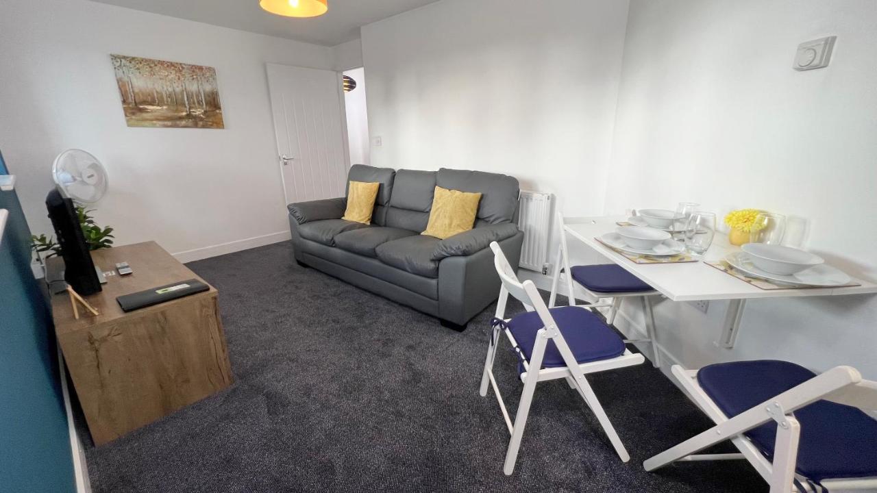 Cross Court, Stafford By Bell Apartments Екстериор снимка