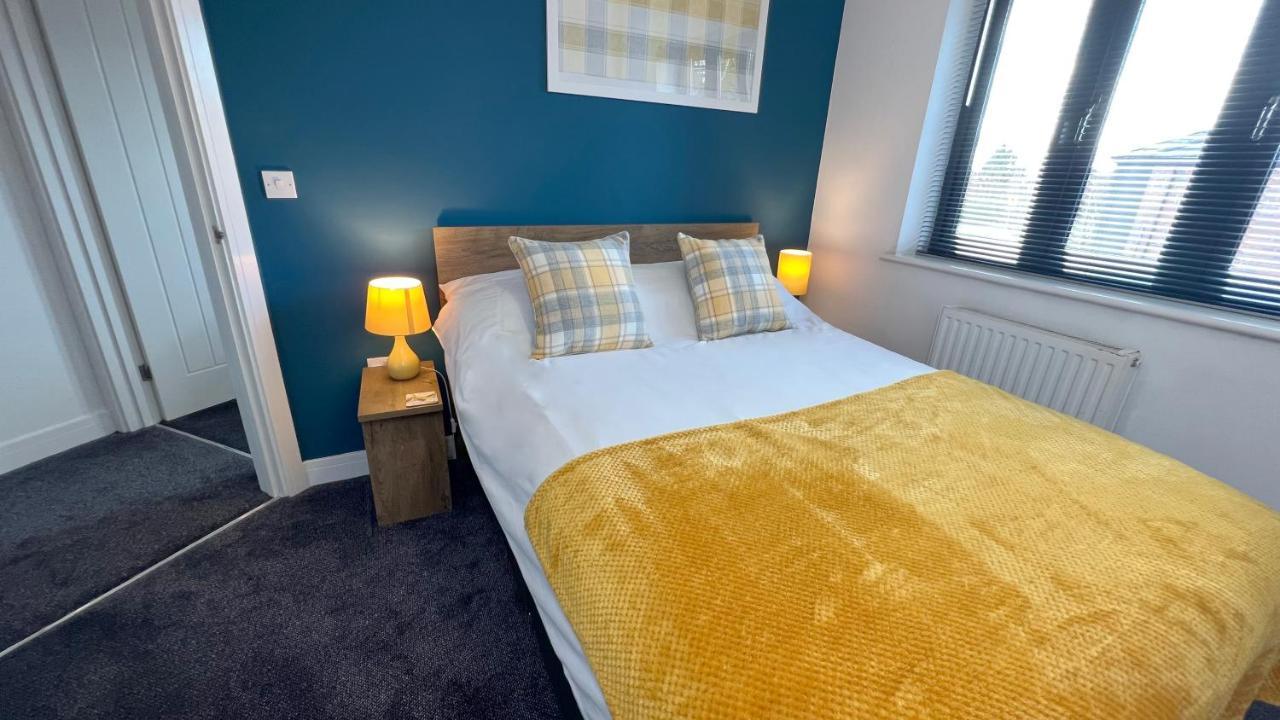 Cross Court, Stafford By Bell Apartments Екстериор снимка