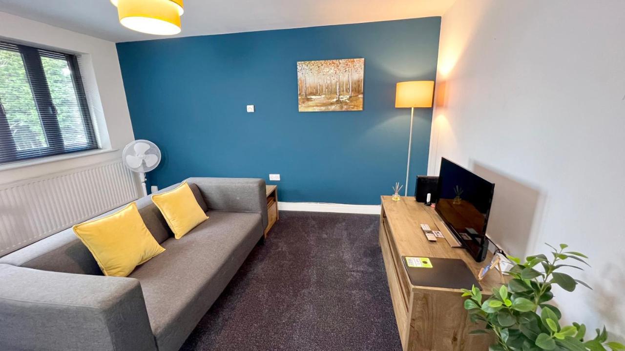 Cross Court, Stafford By Bell Apartments Екстериор снимка