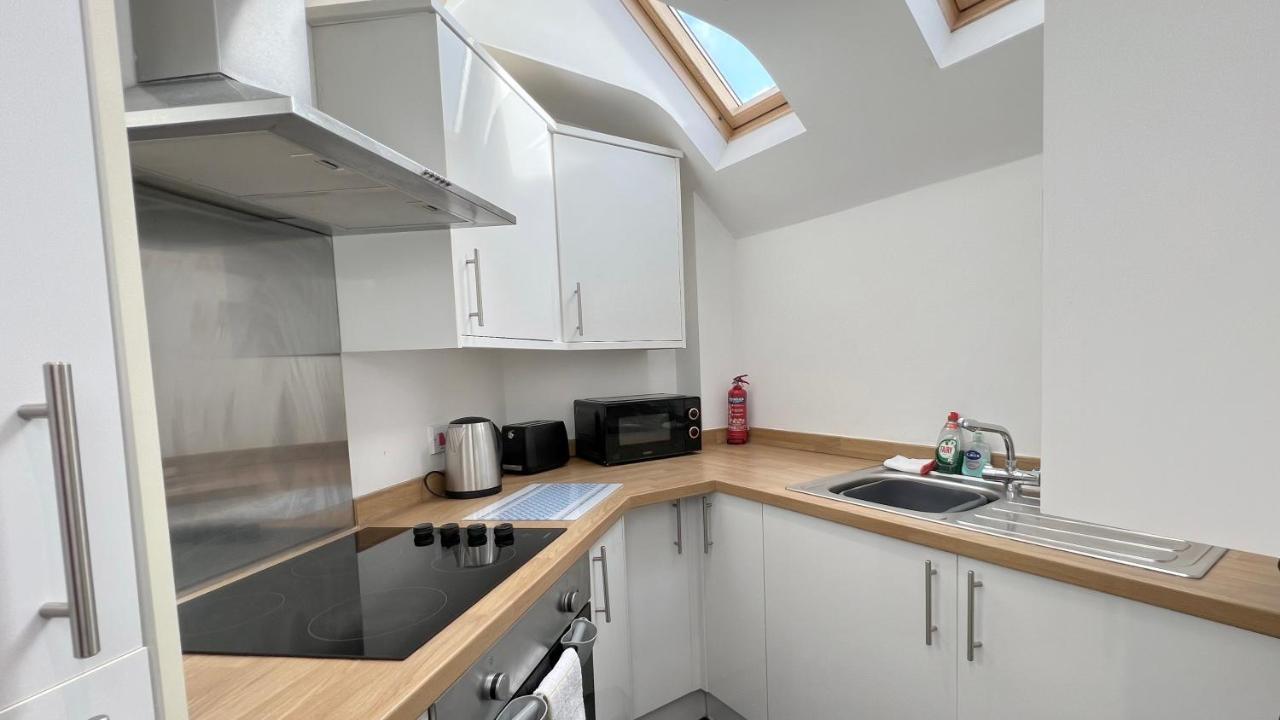 Cross Court, Stafford By Bell Apartments Екстериор снимка