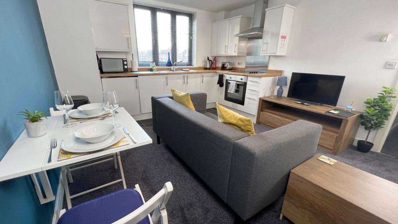 Cross Court, Stafford By Bell Apartments Екстериор снимка