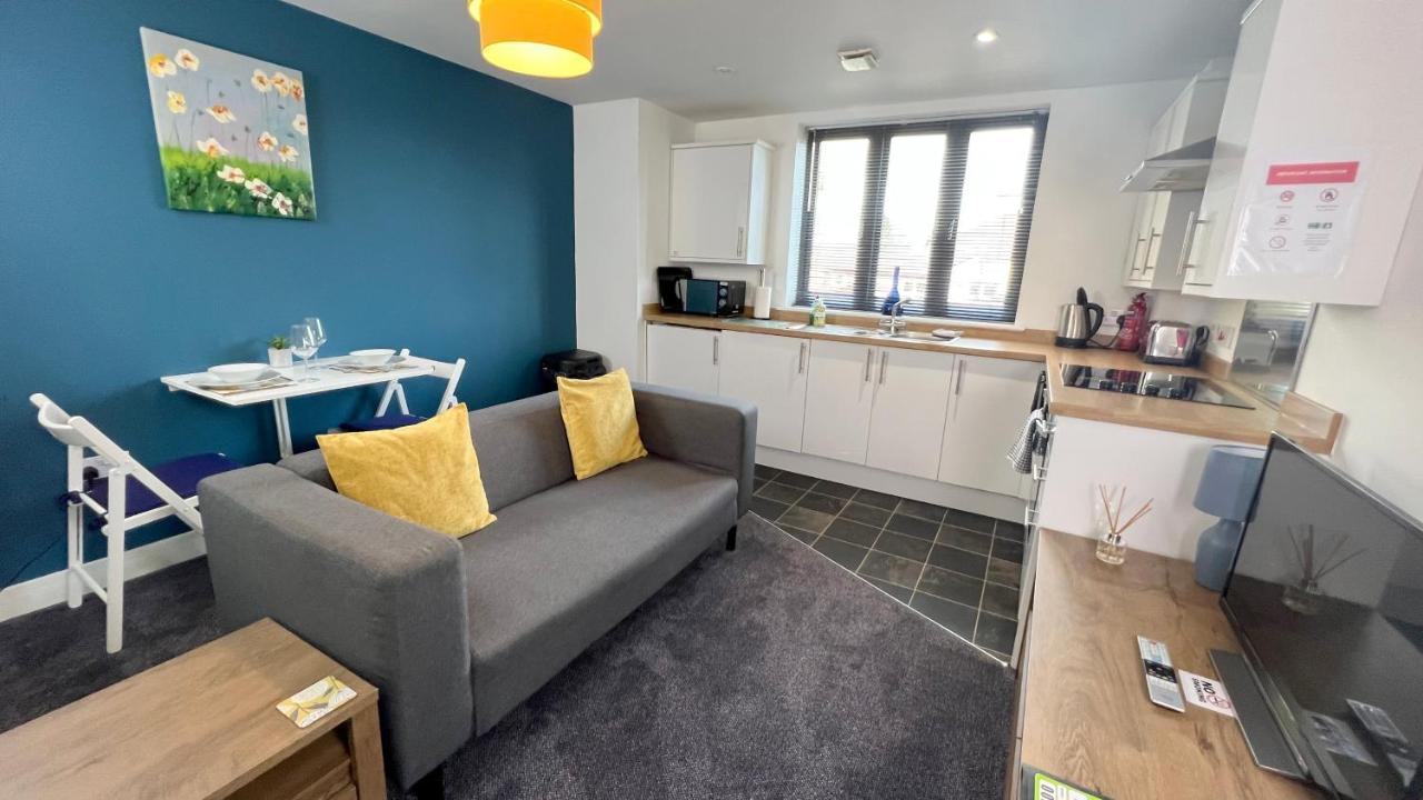 Cross Court, Stafford By Bell Apartments Екстериор снимка