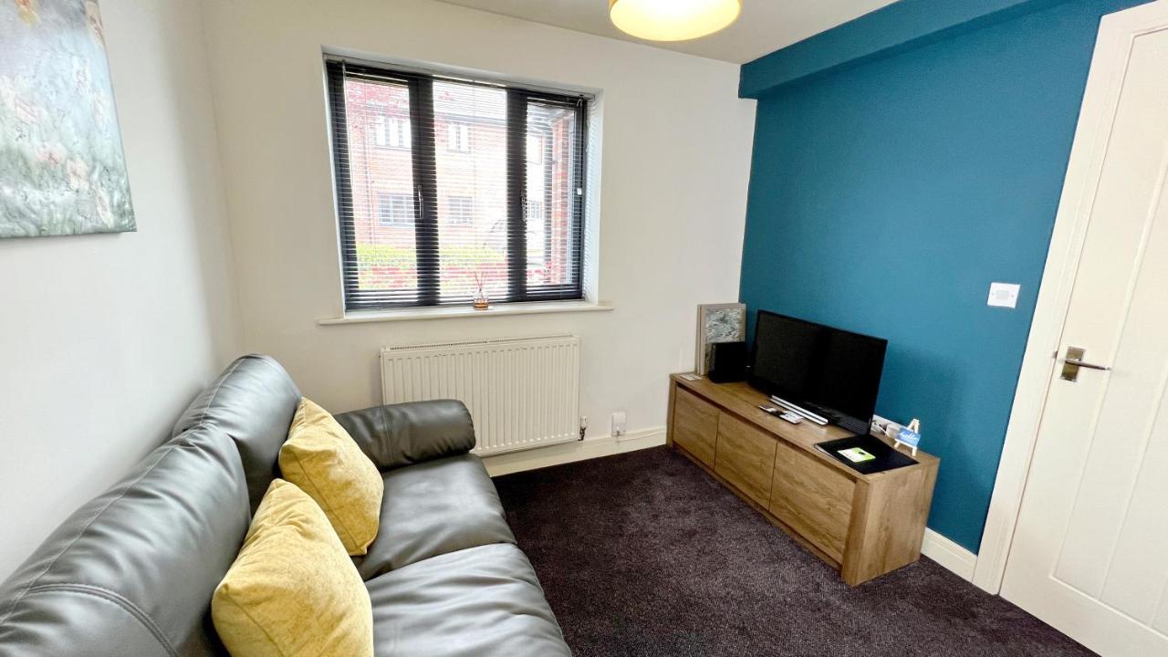 Cross Court, Stafford By Bell Apartments Екстериор снимка