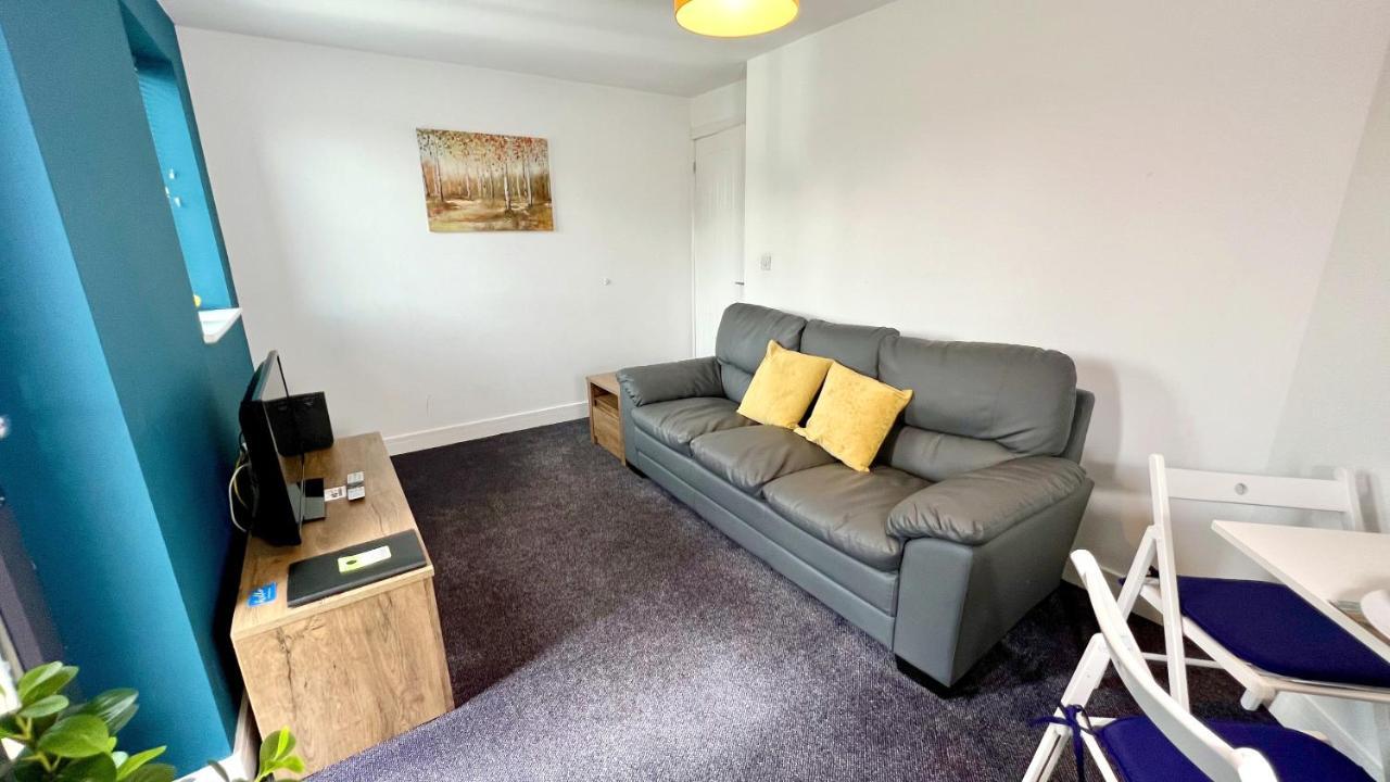 Cross Court, Stafford By Bell Apartments Екстериор снимка