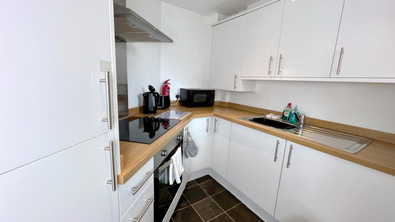 Cross Court, Stafford By Bell Apartments Екстериор снимка