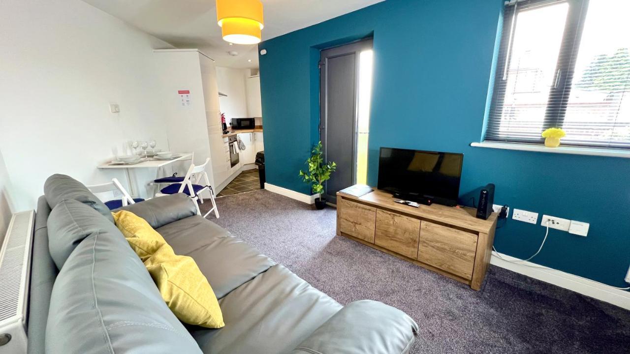 Cross Court, Stafford By Bell Apartments Екстериор снимка