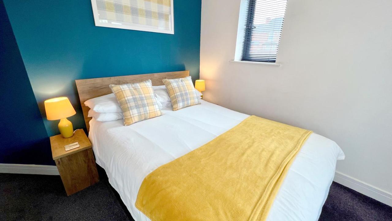 Cross Court, Stafford By Bell Apartments Екстериор снимка