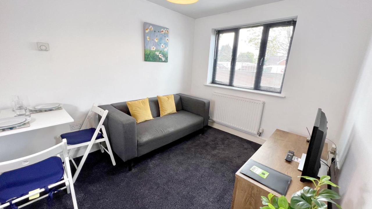 Cross Court, Stafford By Bell Apartments Екстериор снимка
