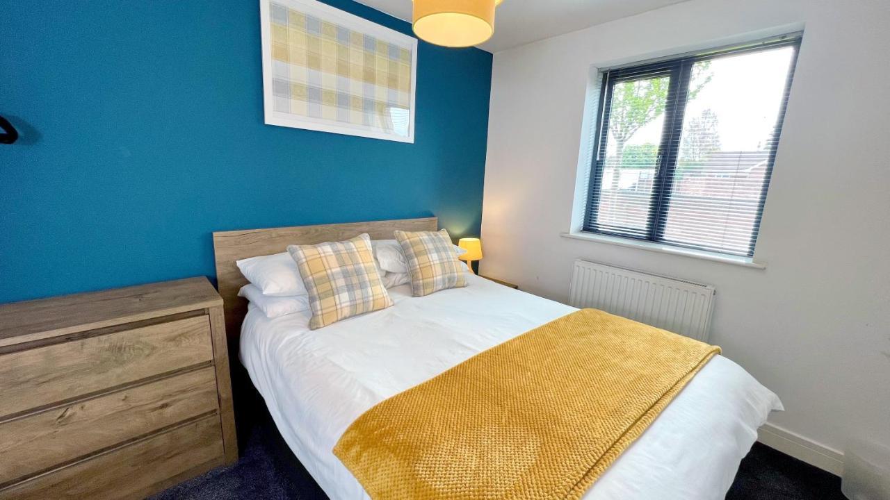 Cross Court, Stafford By Bell Apartments Екстериор снимка